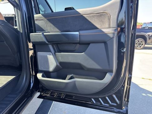 Used 2024 Ford F250 Platinum image 21