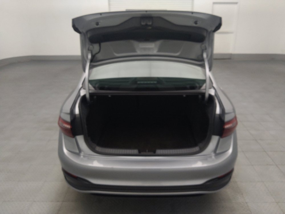 Used 2023 Volkswagen Jetta SE w/ Panoramic Sunroof Package FWD image 29