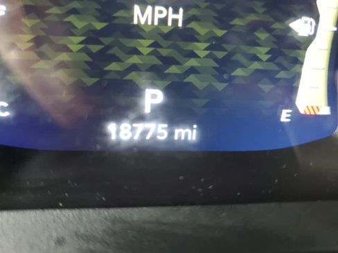 Used 2025 Jeep Wrangler Sport image 26