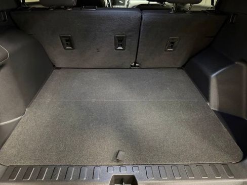 Used 2023 Chevrolet Equinox LT image 20