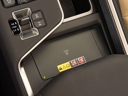 New 2026 Lexus GX 550 AWD/4WD image 25