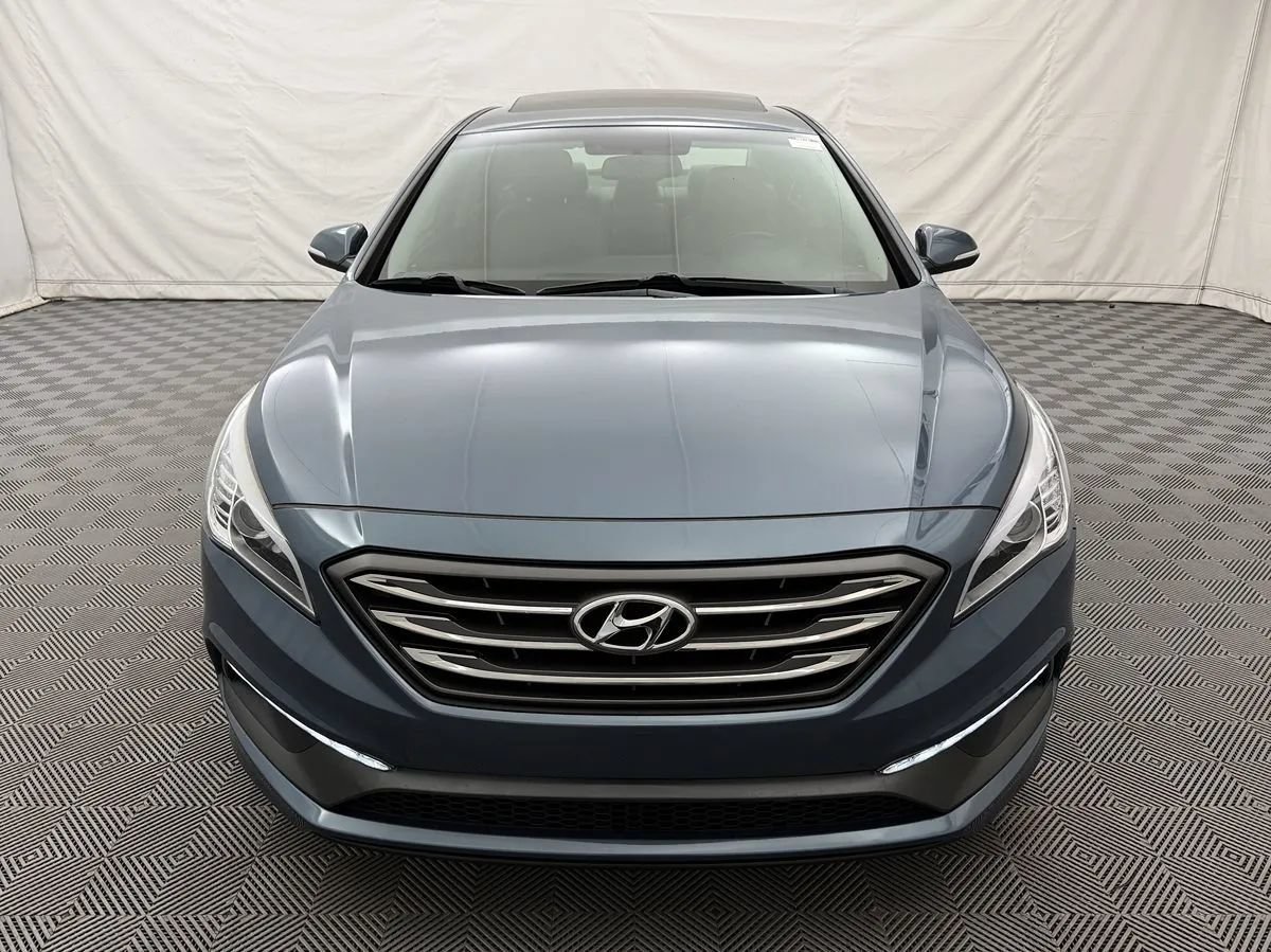 Used 2017 Hyundai Sonata Sport w/ Value Edition Package 02 FWD image 3