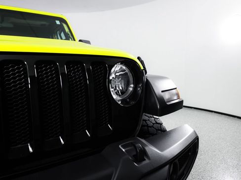 Used 2023 Jeep Wrangler Unlimited Sport AWD/4WD image 4