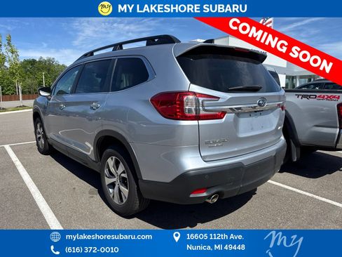 Used 2025 Subaru Ascent Premium AWD/4WD image 6
