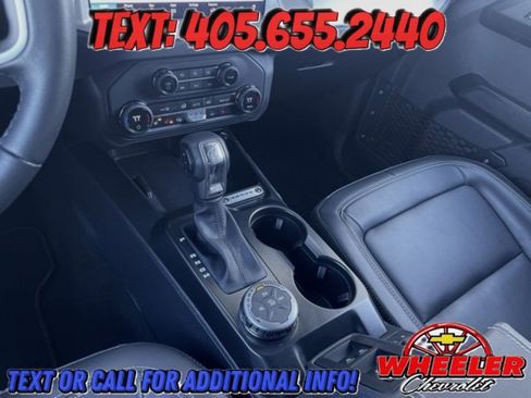 Used 2025 Ford Bronco Outer Banks image 25