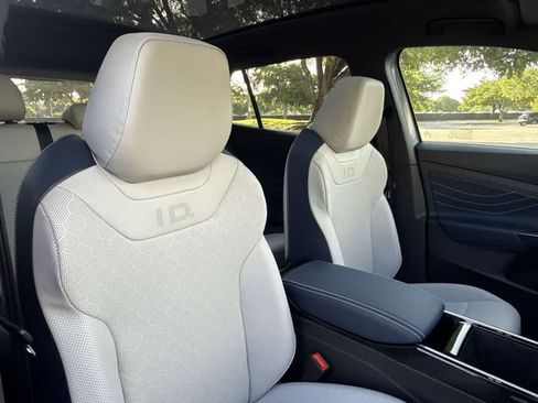 New 2026 Volkswagen ID.4 Pro S AWD/4WD image 27