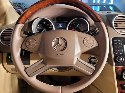 Used 2010 Mercedes-Benz ML 350 2WD image 23