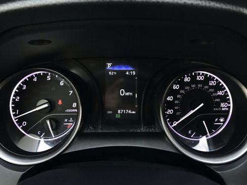 Used 2022 Toyota Camry SE image 31