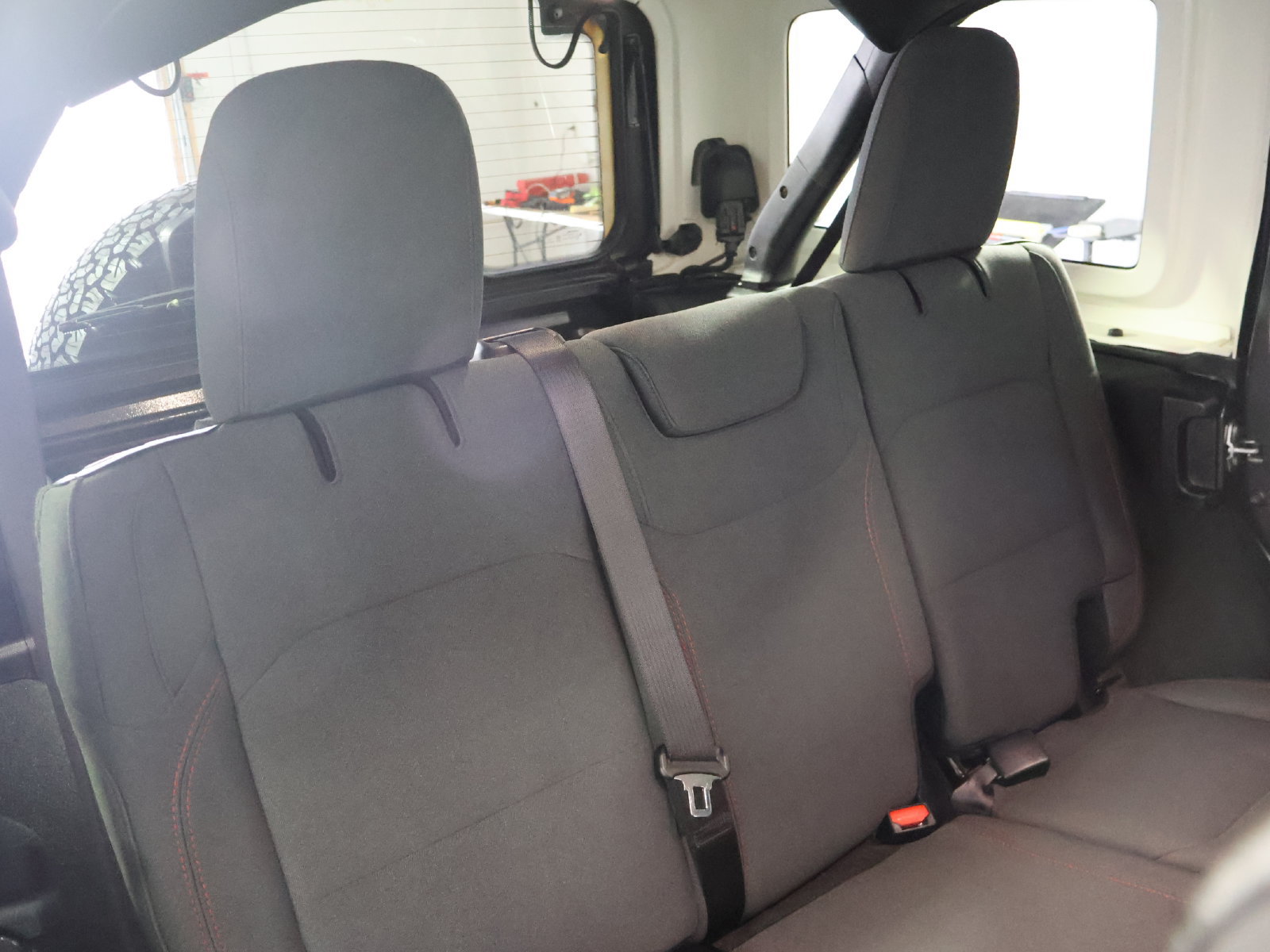 Used 2025 Jeep Wrangler Unlimited Rubicon AWD/4WD image 42