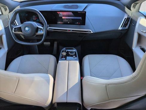 Used 2023 BMW iX xDrive50 w/ Convenience Package image 19