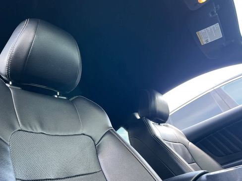 Used 2022 Ford Mustang Premium image 17