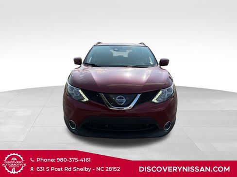 Certified 2019 Nissan Rogue Sport SV w/ Technology Package FWD image 2