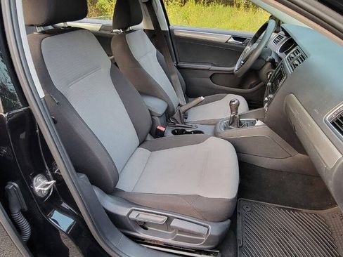 Used 2017 Volkswagen Jetta S FWD image 16
