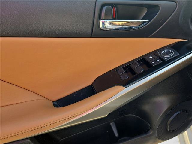 Used 2014 Lexus IS 350 w/ Navigation Package RWD image 10