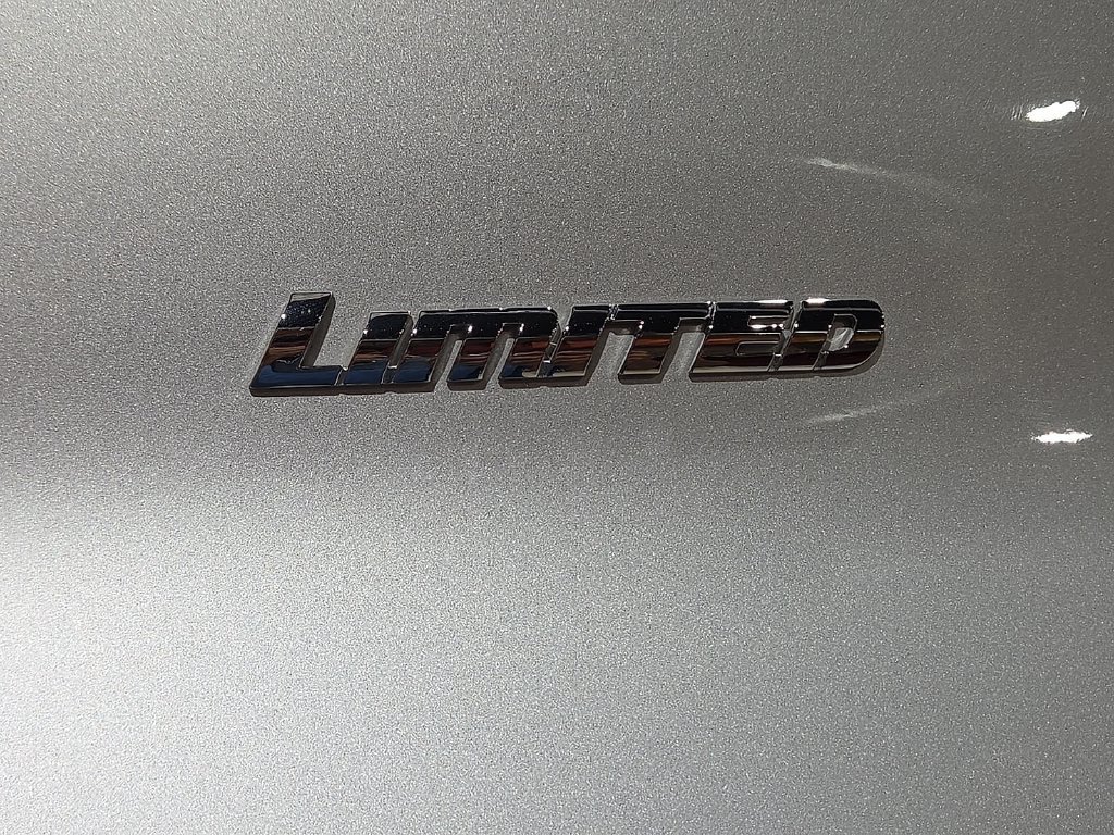 Certified 2022 Toyota 4Runner Limited AWD/4WD image 10
