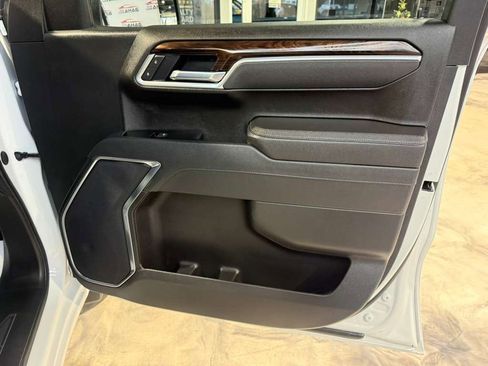 Used 2025 GMC Sierra 1500 SLT image 52