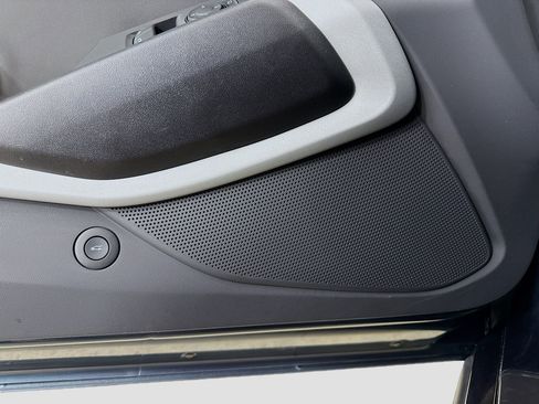 Used 2023 Chevrolet Camaro LT w/ RS Package image 19