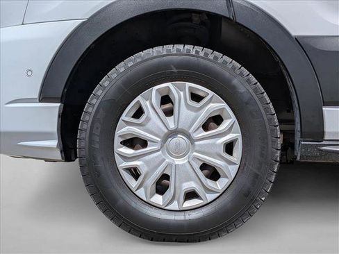 Used 2022 Ford Transit 350 XLT image 24