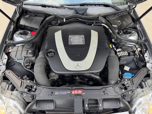 Used 2009 Mercedes-Benz CLK 350 Coupe image 28