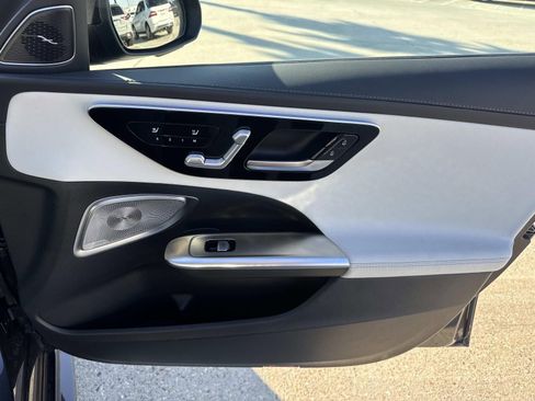 Used 2025 Mercedes-Benz C 300 Sedan image 14