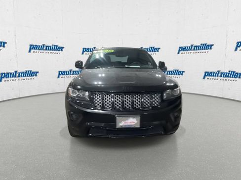 Used 2015 Jeep Grand Cherokee Altitude AWD/4WD image 3