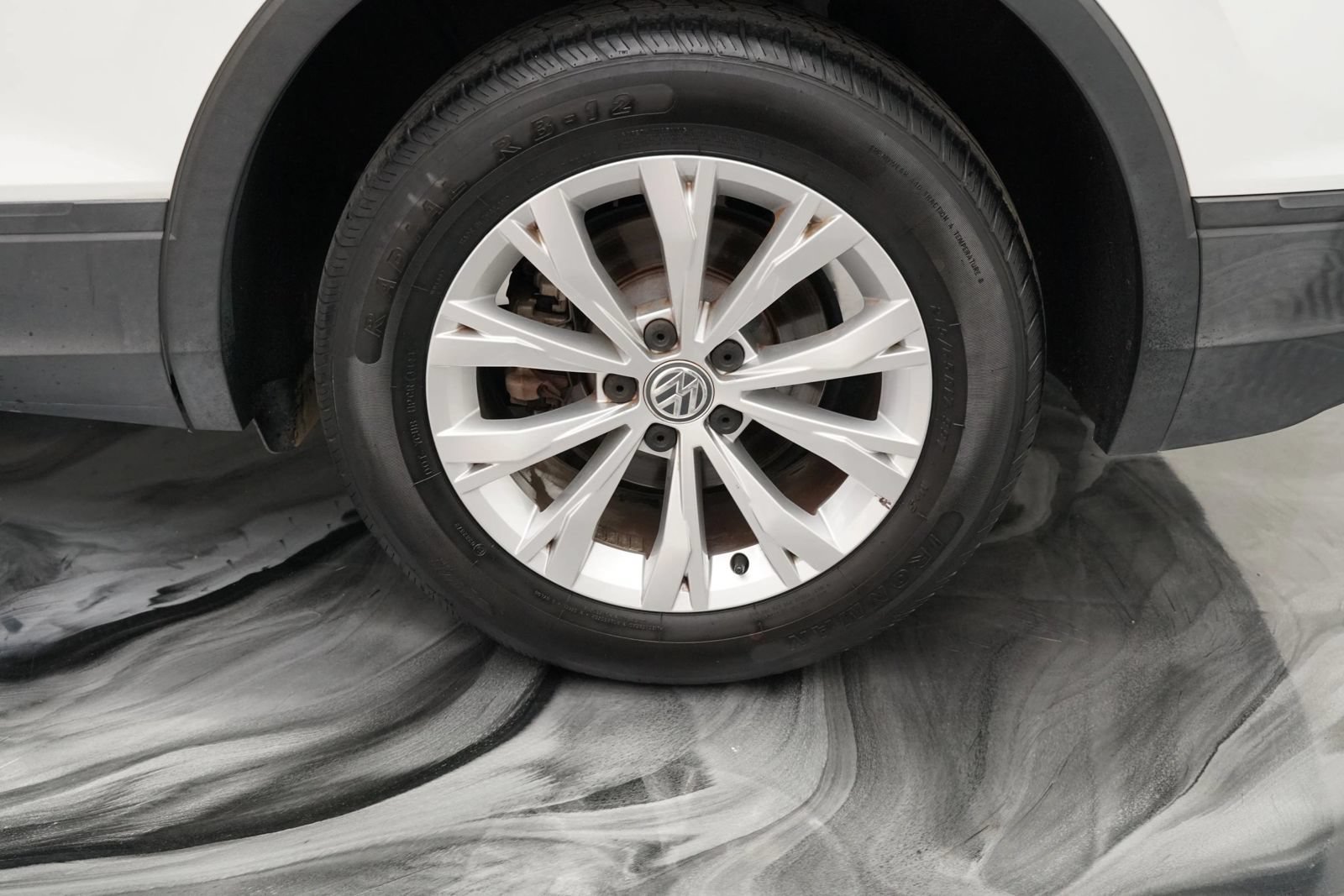 Used 2020 Volkswagen Tiguan S FWD image 8