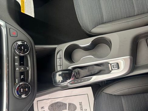 New 2026 Buick Envista Preferred image 9