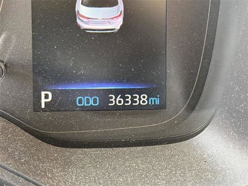 Certified 2022 Toyota Corolla LE image 9