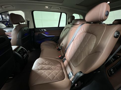 Used 2023 BMW X7 xDrive40i image 25