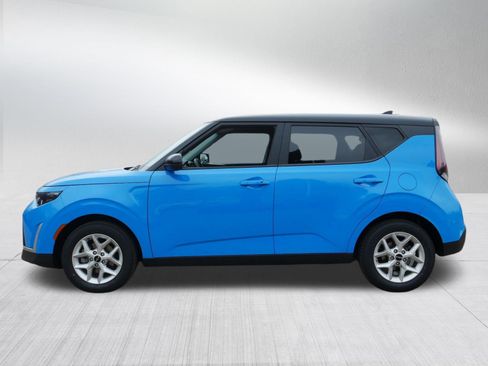 Certified 2024 Kia Soul S FWD image 4