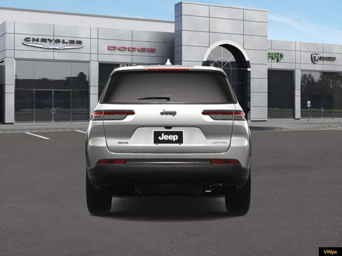 New 2025 Jeep Grand Cherokee L Limited w/ Black Appearance Package image 5