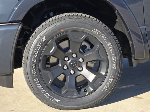New 2026 RAM 1500 Big Horn AWD/4WD image 11