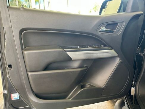 Used 2022 Chevrolet Colorado LT w/ LT Convenience Package RWD image 35