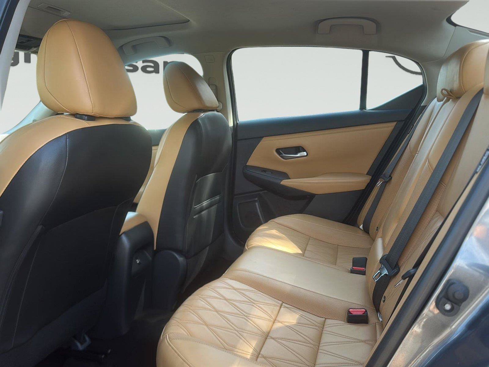 Used 2021 Nissan Sentra SV w/ SV Premium Package FWD image 14