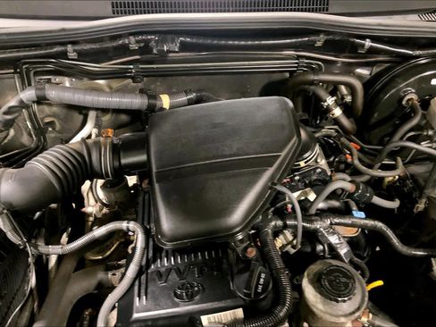 Used 2013 Toyota Tacoma 4x4 Access Cab w/ SR5 Pkg image 33