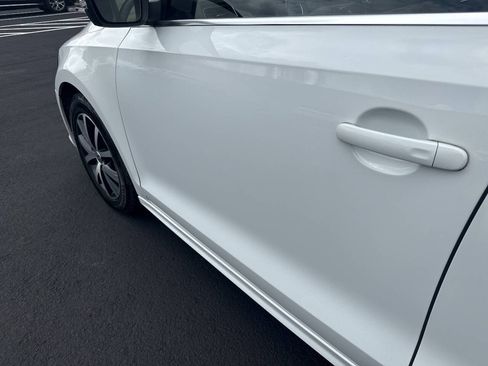 Used 2017 Volkswagen Jetta SE FWD image 28
