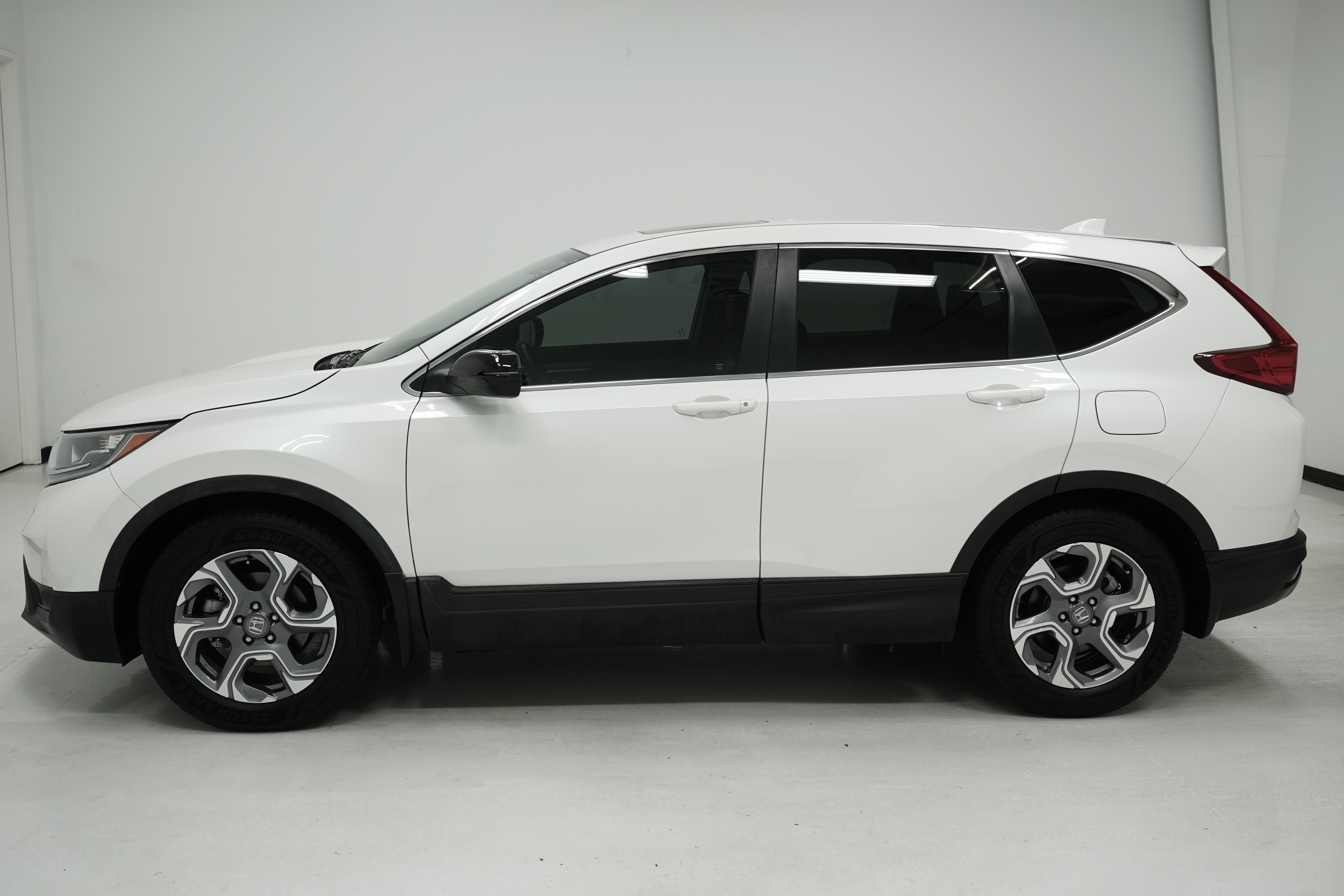 Used 2018 Honda CR-V EX-L image 7