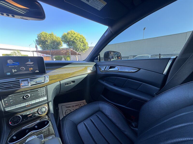 Used 2015 Mercedes-Benz CLS 400 image 34