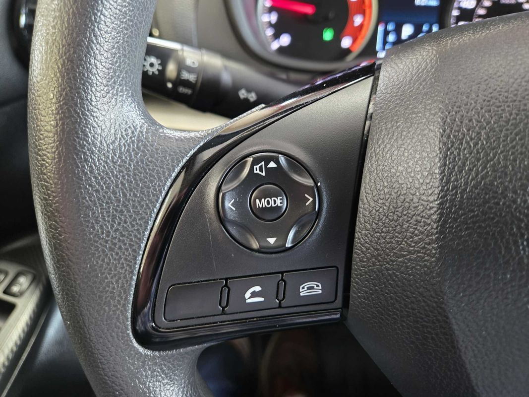 Used 2022 Mitsubishi Eclipse Cross ES FWD image 13