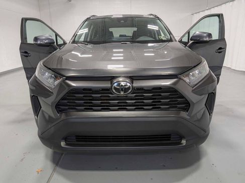 Used 2019 Toyota RAV4 LE image 14