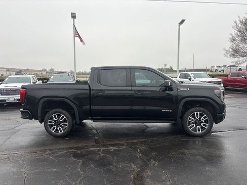 Used 2024 GMC Sierra 1500 AT4 w/ Technology Package image 4