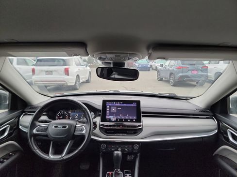 Used 2022 Jeep Compass Limited image 25