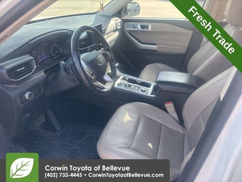 Used 2021 Ford Explorer Limited w/ Equipment Group 301A image 13