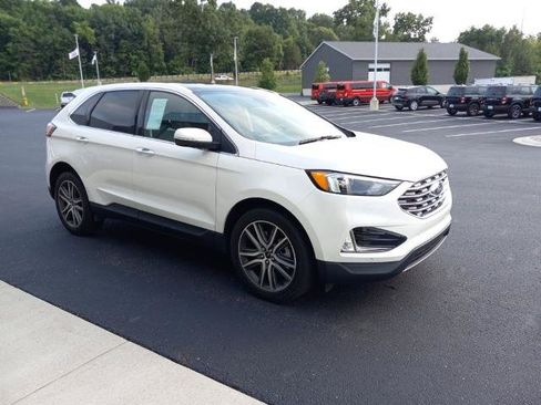 Certified 2024 Ford Edge Titanium AWD/4WD image 3