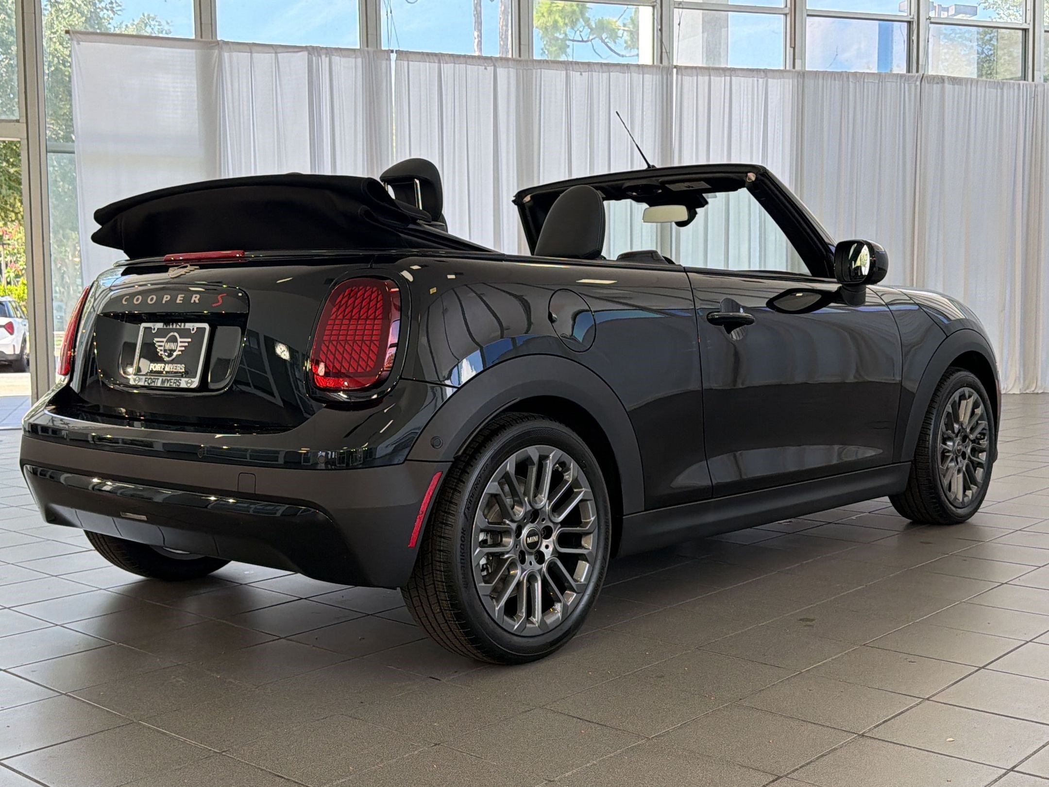 New 2026 MINI Cooper S FWD image 9