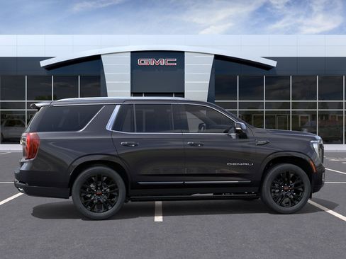 New 2026 GMC Yukon Denali Ultimate AWD/4WD image 6