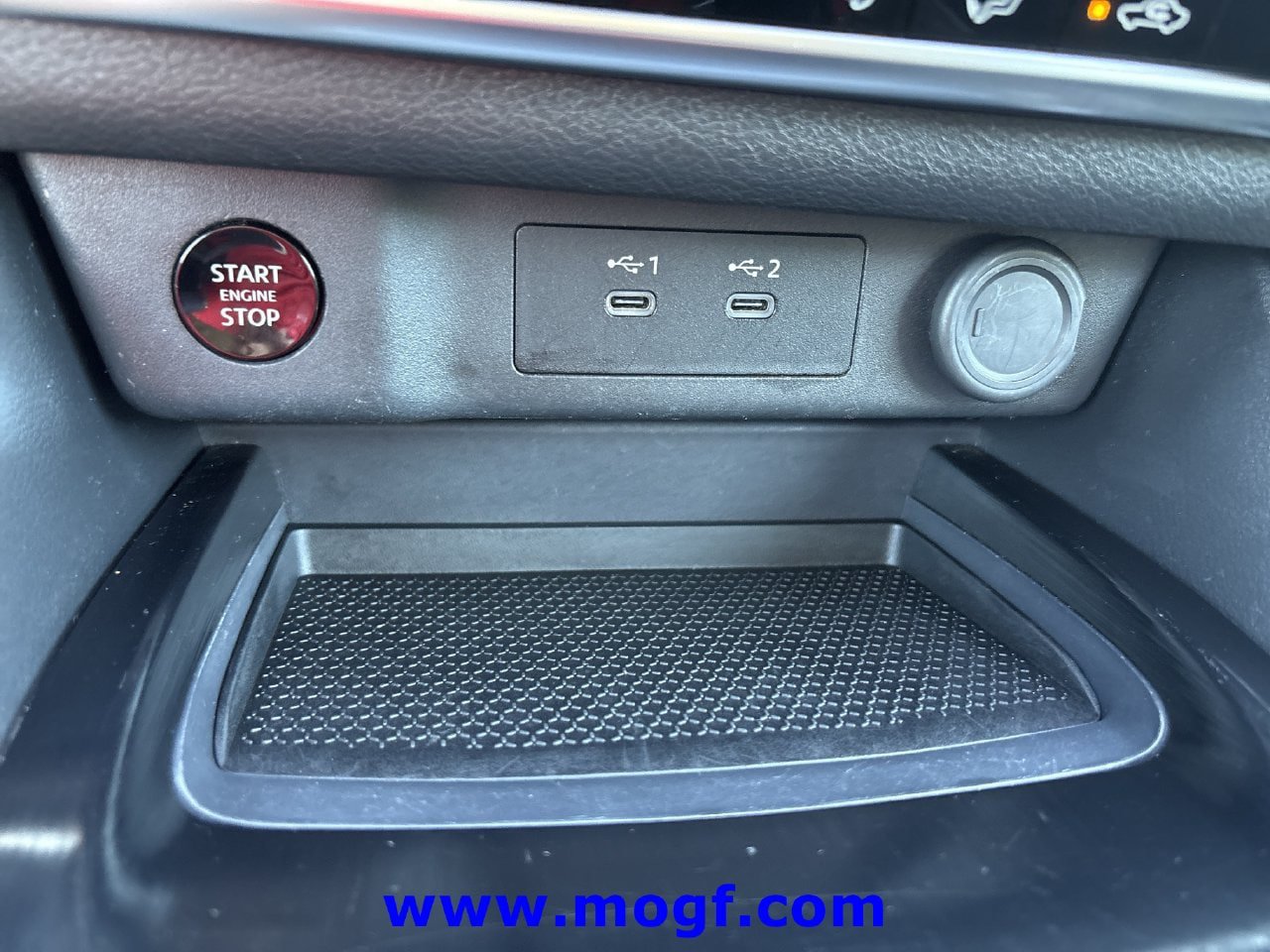 Used 2025 Nissan Rogue SV AWD/4WD image 6