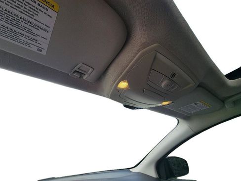 Used 2015 Ford Focus SE w/ Equipment Group 201A FWD image 21