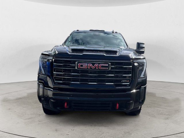 Used 2024 GMC Sierra 3500 AT4 w/ Technology Package AWD/4WD image 2