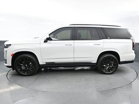 Used 2023 Cadillac Escalade Sport Platinum w/ LPO, ONYX Package AWD/4WD image 3